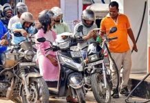 চলতি মাসে তৃতীয়বারের মতো জ্বালানি তেলের দাম বাড়াল ভারত