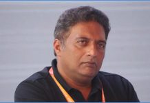 আইনি ঝামেলার খবর ভুয়া, প্রকাশ রাজের ক্ষোভ