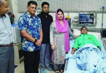 প্রধানমন্ত্রীর নির্দেশনায় মুশফিকুল ফজল আনসারীকে দেখতে গেলেন ডা. বিটু