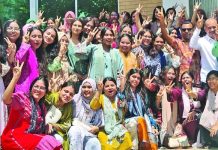 শতভাগ জিপিএ-৫-এর আড়ালে চাপা কান্না
