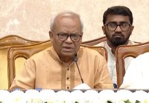 একটি ভগ্নস্তূপের ওপর দাঁড়িয়ে দেশ গড়ছে সরকার : রিজভী