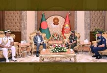 রাষ্ট্রপতির সঙ্গে তিন বাহিনী প্রধানের সৌজন্য সাক্ষাৎ