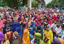 রাজপথে প্রাথমিকে সুপারিশপ্রাপ্ত শিক্ষকরা