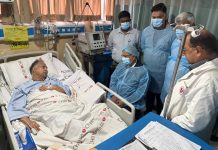 চিকিৎসাধীন বিদ্যুৎমন্ত্রীকে দেখতে গেলেন রাষ্ট্রপতি
