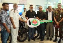 নাগরিক সেবা দ্রুত পৌঁছে দিতে ডিএনসিসি কর্মকর্তাদের মাঝে মোটরসাইকেল বিতরণ