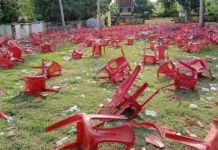 রাজশাহীতে বিএনপির প্রতিষ্ঠাবার্ষিকীর অনুষ্ঠানে বক্তব্য না দিতে দেওয়ায় চেয়ার ছোঁড়াছুঁড়ি