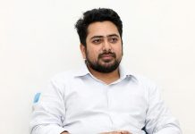 সরকারের সিদ্ধান্ত কীভাবে গরিবের পেটে লাথি মারে, ডিমের দাম তার সাক্ষী: নাহিদ ইসলাম