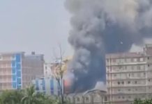 টঙ্গীর ওষুধ কারখানার আগুন ছড়ালো পাশের ভবনে, তীব্র পানির সংকটে ফায়ার সার্ভিস