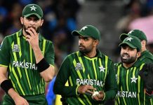 আটকে গেছে বাবর আজমদের কেন্দ্রীয় চুক্তি