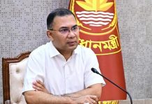 ঢাকার গণপরিবহন ব্যবস্থাপনা নিয়ে বৈঠকে বসেছেন প্রধানমন্ত্রী